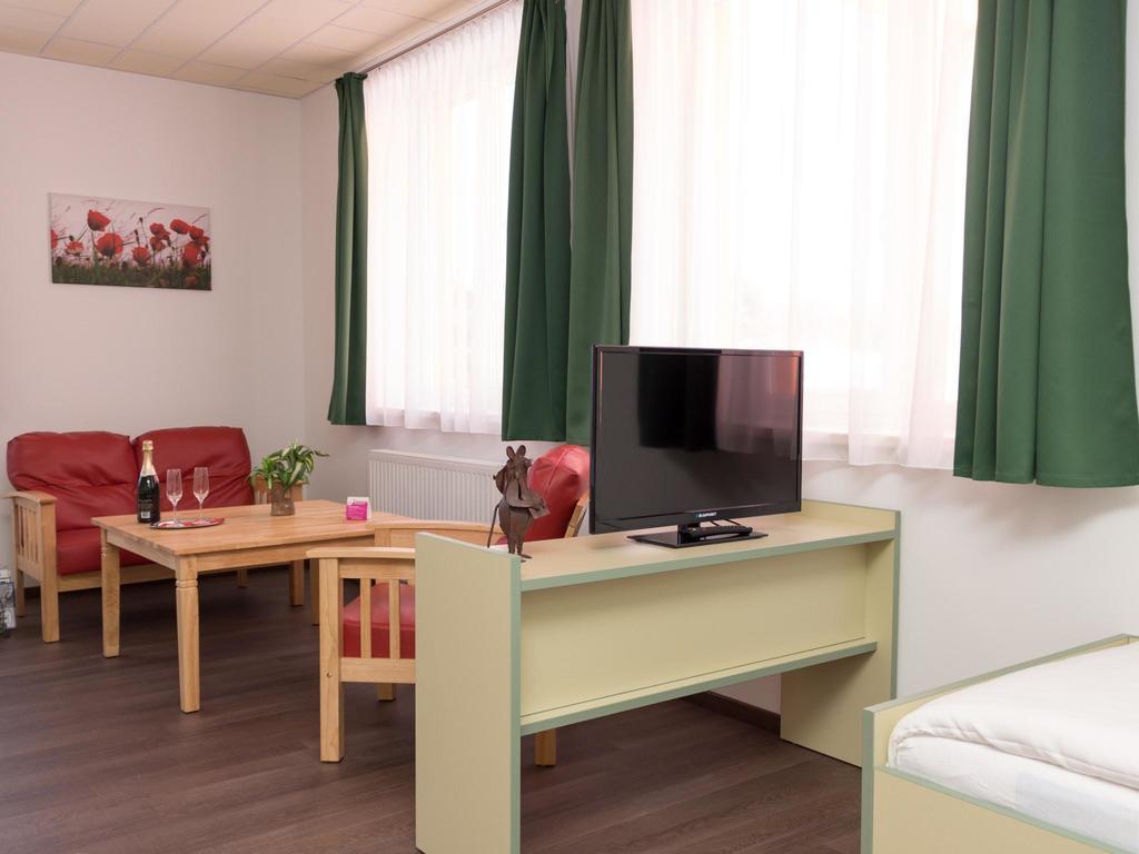 Winrooms "Hotel&Appartement" Wiener Neustadt Zewnętrze zdjęcie