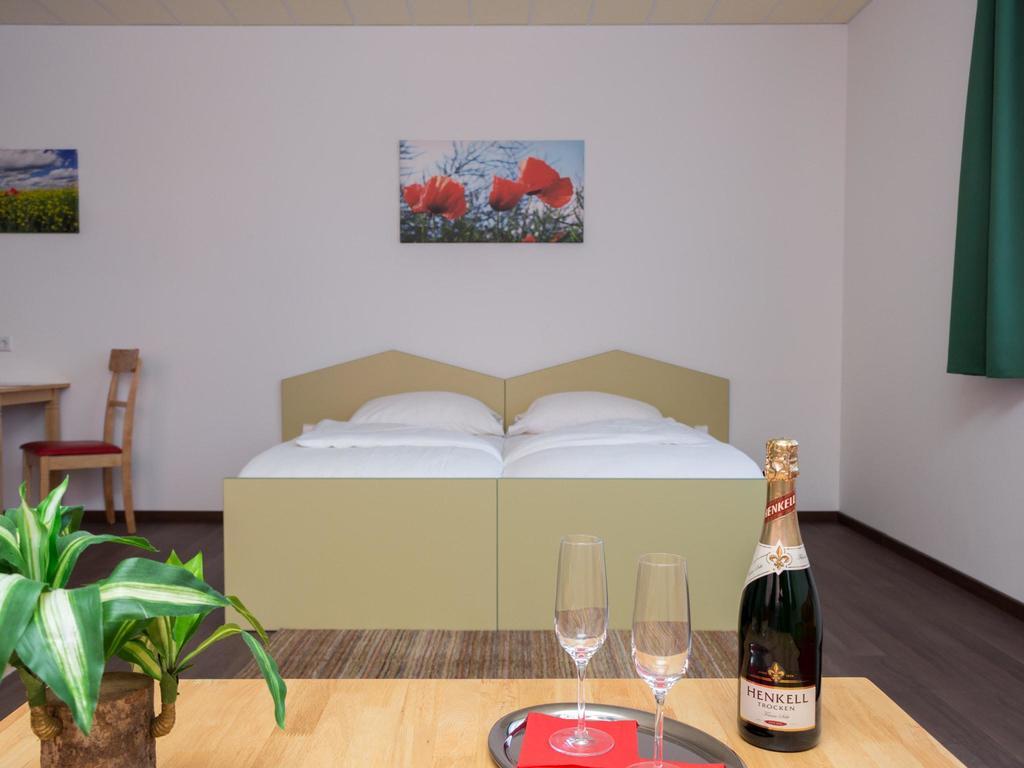 Winrooms "Hotel&Appartement" Wiener Neustadt Zewnętrze zdjęcie