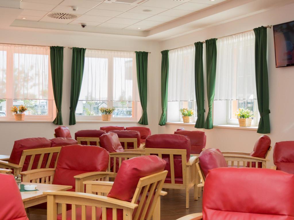 Winrooms "Hotel&Appartement" Wiener Neustadt Zewnętrze zdjęcie