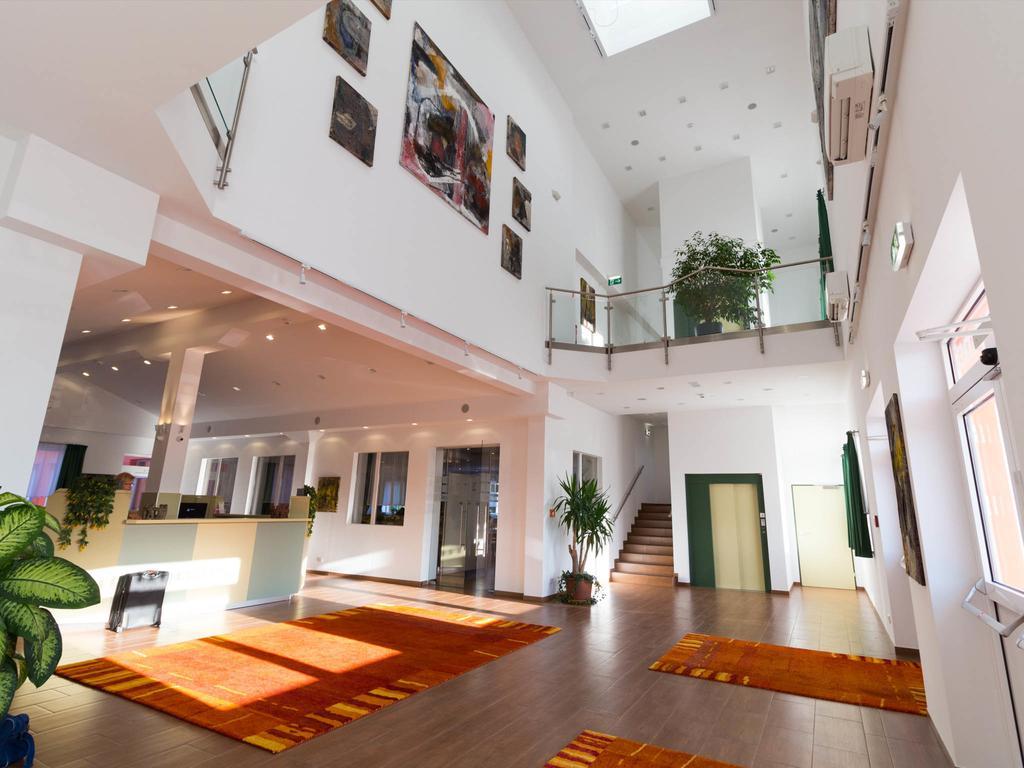 Winrooms "Hotel&Appartement" Wiener Neustadt Zewnętrze zdjęcie